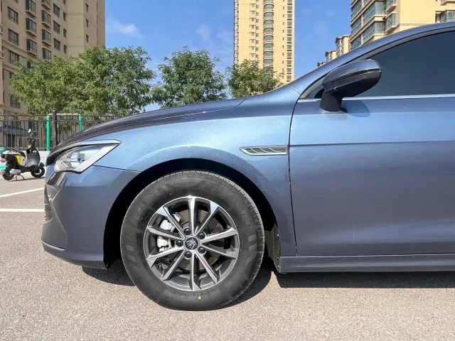 BYD Qin PLUS — Фото автомобиля 11