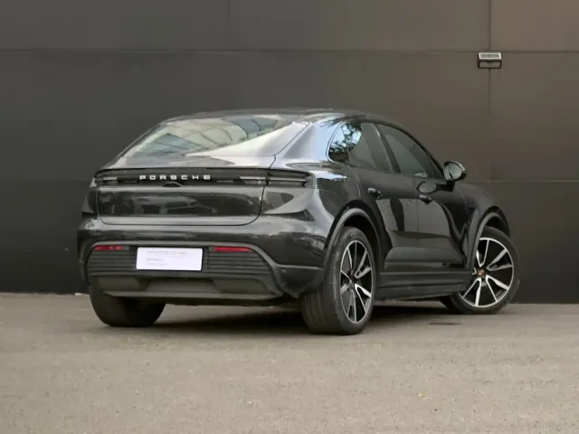 Porsche Macan EV — Фото автомобиля 2