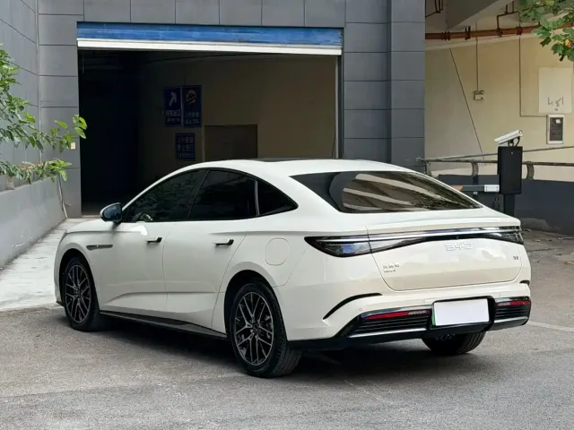 BYD Seal — Фото автомобиля 9