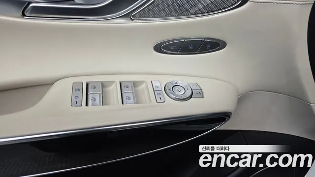 Genesis GV70 — Фото автомобиля 17