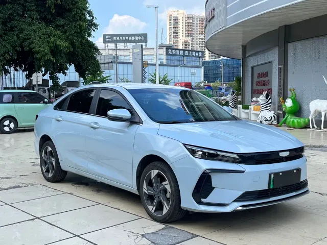 Geely Emgrand L — Фото автомобиля 3
