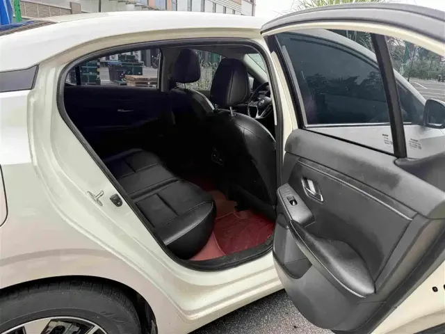 Nissan Sylphy — Фото автомобиля 9