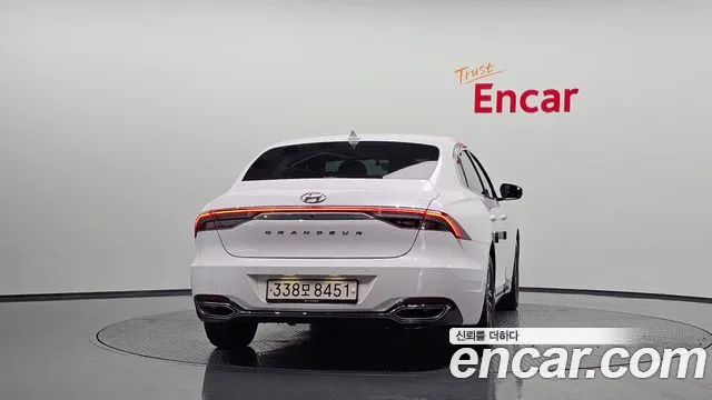 Hyundai Grandeur Новый Grandeur IG 3.0 LPi (Такси) — Фото автомобиля 4