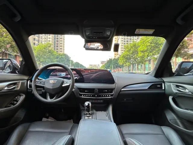 Cadillac CT5 — Фото автомобиля 11