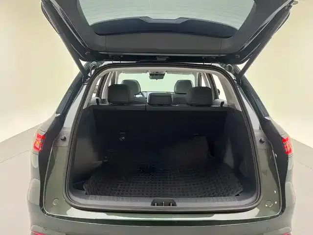 Geely Galaxy Starship 7 EM-i — Фото автомобиля 17