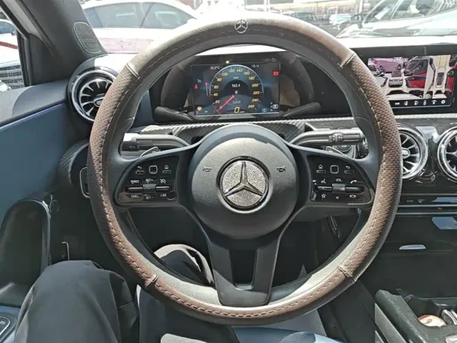 Mercedes-Benz A-Class — Фото автомобиля 10