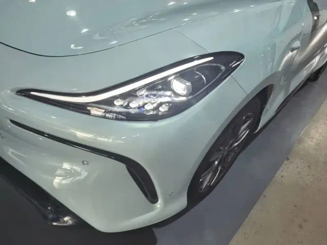 IM Motors LS6 — Фото автомобиля 23