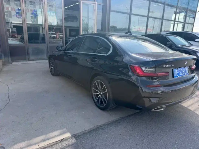 BMW 3 Series — Фото автомобиля 6