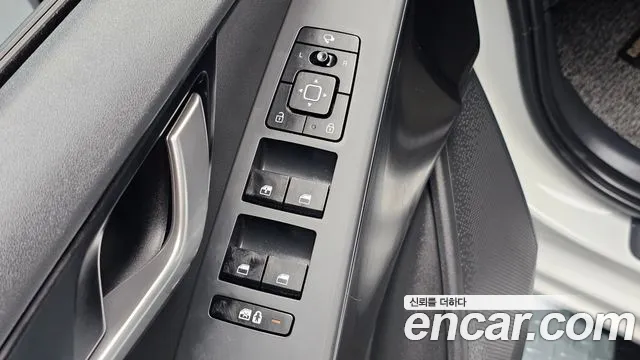 Kia Niro The All New — Фото автомобиля 23