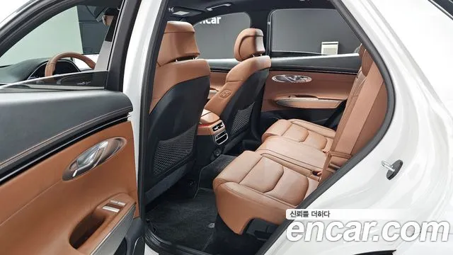Genesis GV70 2.5T Бензин AWD — Фото автомобиля 11