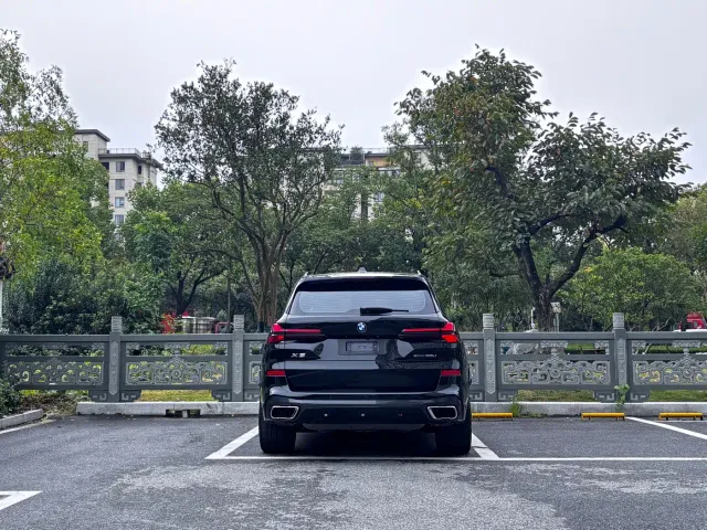 BMW X5 — Фото автомобиля 5
