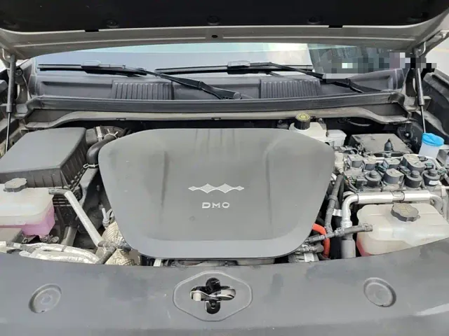 Fang Cheng Bao Leopard 8 2025 Zhiyong Flagship 7-Seater — Фото автомобиля 19