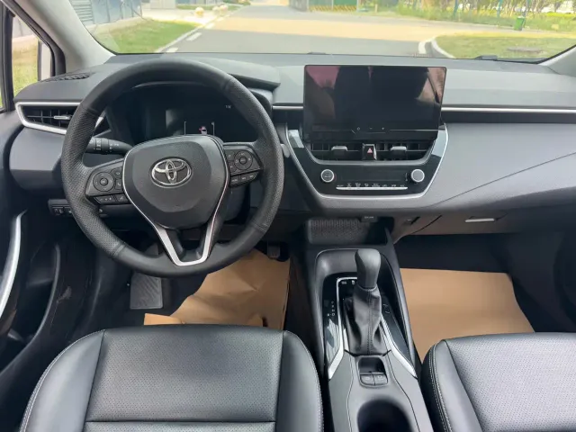 Toyota Corolla — Фото автомобиля 7