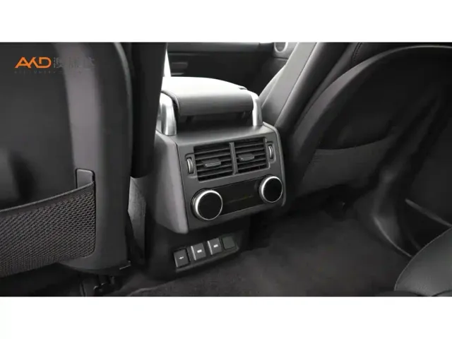 Land Rover Discovery — Фото автомобиля 10