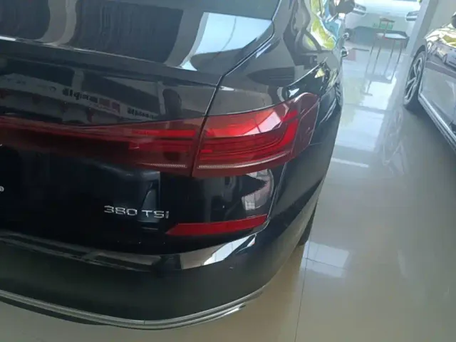 Volkswagen Passat — Фото автомобиля 7