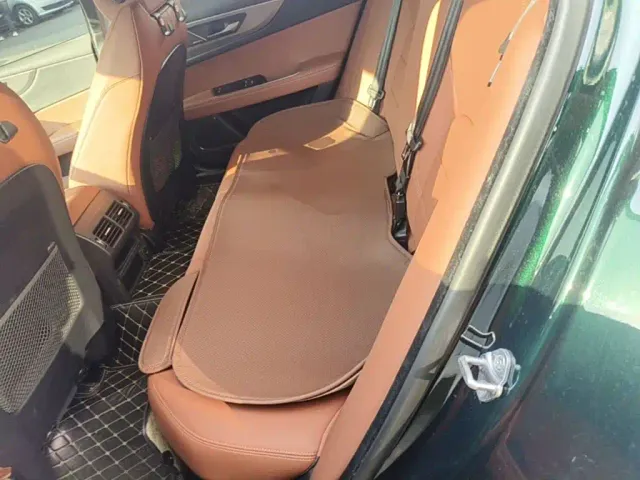 Jaguar XEL — Фото автомобиля 16
