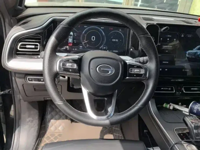 GAC Trumpchi GS8 — Фото автомобиля 11