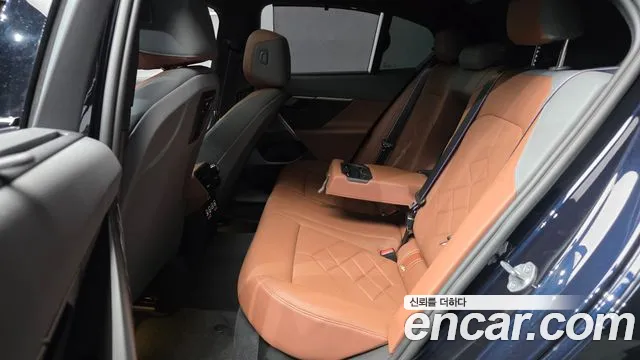BMW 5-Series 5 серия (G60) 530i xDrive M Sport Pro Special Edition — Фото автомобиля 12