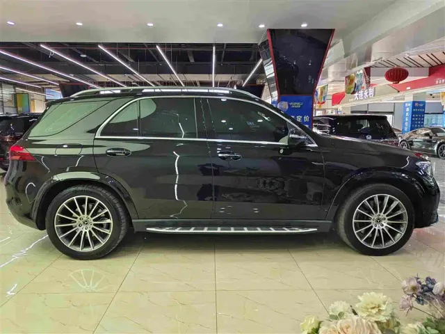 Mercedes-Benz GLE-Class — Фото автомобиля 17