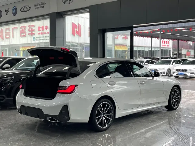 BMW 3 Series — Фото автомобиля 16