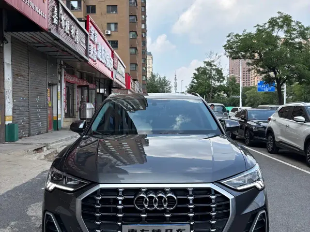 Audi Q3 — Фото автомобиля 2