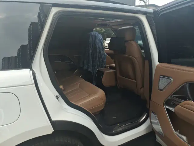 Land Rover Range Rover — Фото автомобиля 6