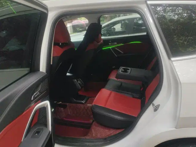 BMW X1 — Фото автомобиля 11