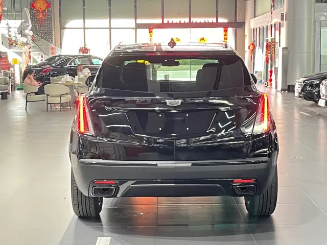 Cadillac XT5 — Фото автомобиля 8