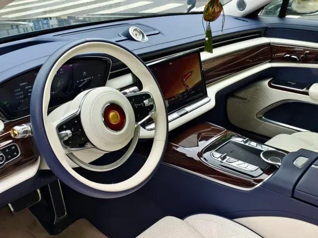 Hongqi Guoya — Фото автомобиля 8