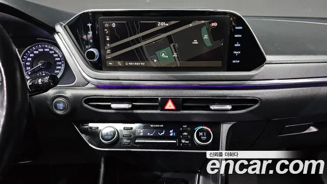 Hyundai Sonata Sonata (DN8) 2.0 LPG(Для проката) — Фото автомобиля 17