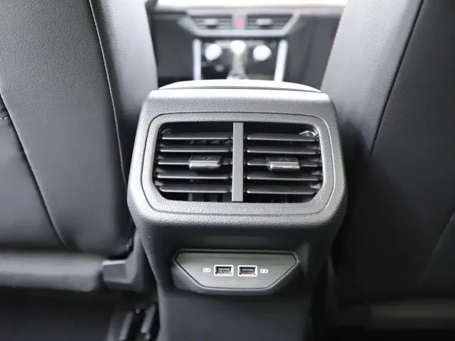 Volkswagen Bora — Фото автомобиля 15