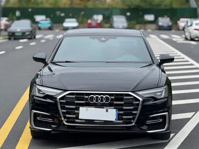 Audi A6L — Фото автомобиля 2