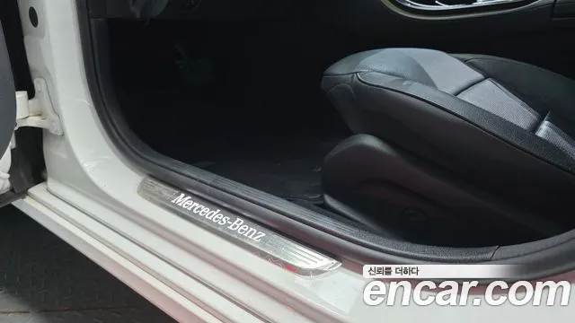 Mercedes-Benz E-Class — Фото автомобиля 30