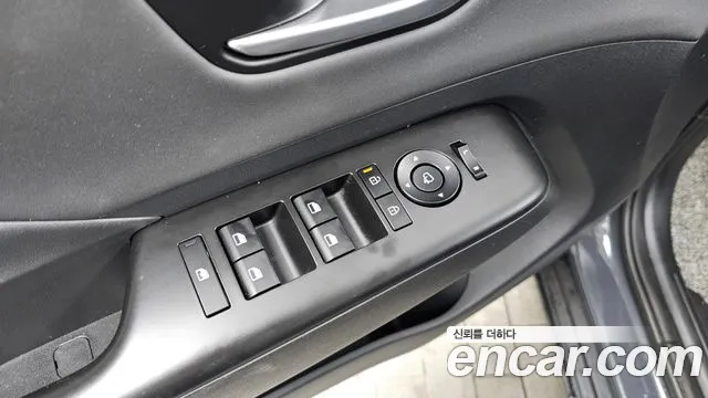 Hyundai Kona Kona (SX2) Бензин 2.0 2WD — Фото автомобиля 28