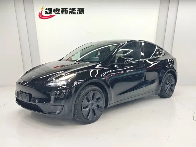 Фотография автомобиля — Tesla Model Y