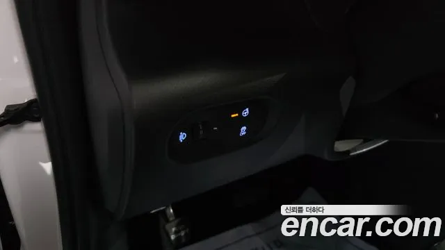 Hyundai Casper Casper Essential — Фото автомобиля 3