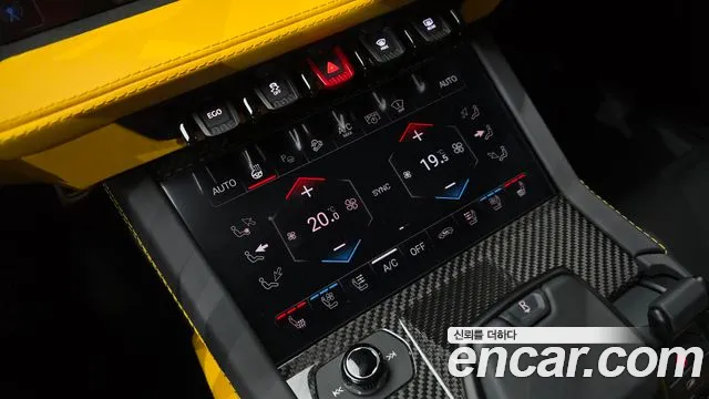 Lamborghini Urus — Фото автомобиля 23