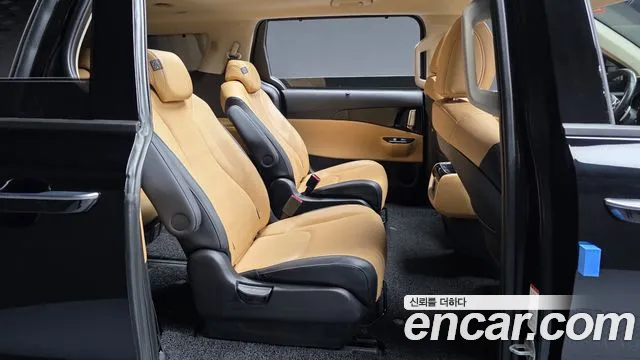 Kia Carnival 4th Gen — Фото автомобиля 11