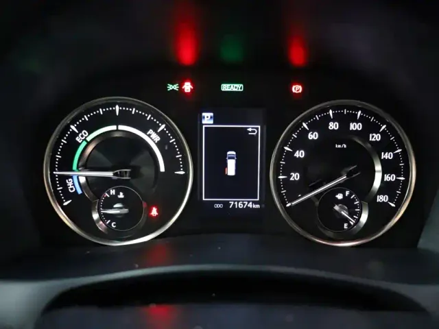 Toyota Vellfire — Фото автомобиля 5