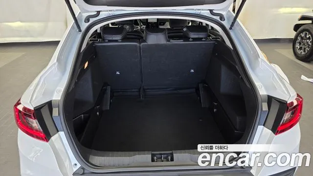 Renault Korea XM3 — Фото автомобиля 20
