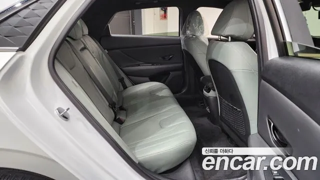 Hyundai AVANTE Новый Avante (CN7) — Фото автомобиля 10