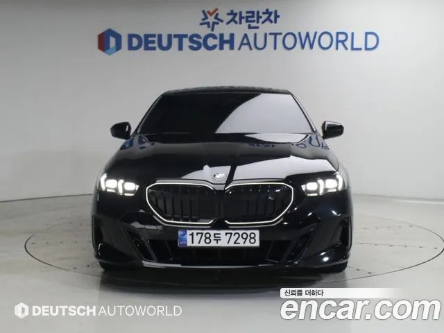 BMW 5 Series G60 — Фото автомобиля 3