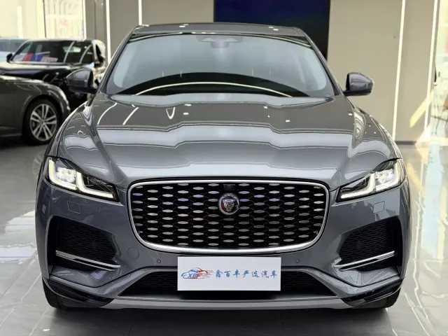 Jaguar F-Pace — Фото автомобиля 2