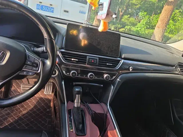 Honda Accord — Фото автомобиля 13