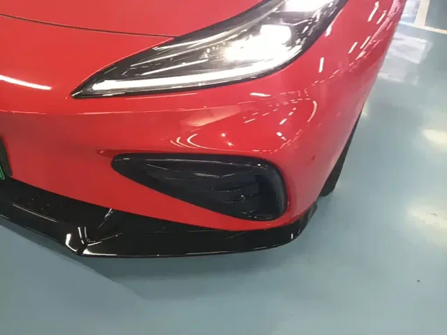 Hozon Neta GT — Фото автомобиля 17
