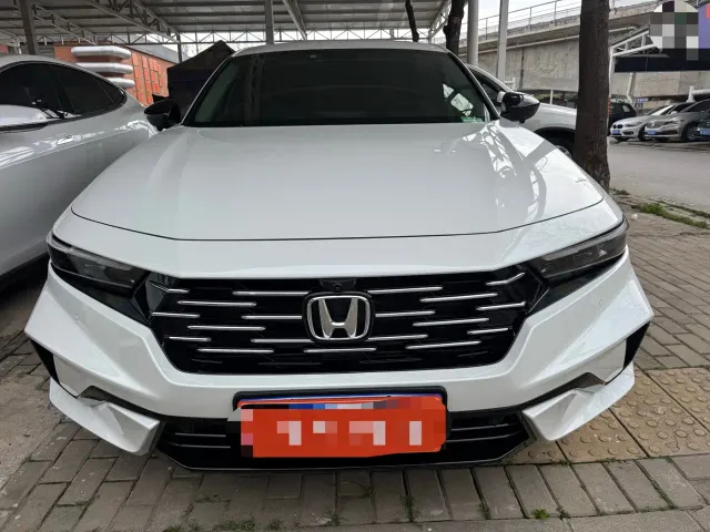 Honda Accord — Фото автомобиля 2