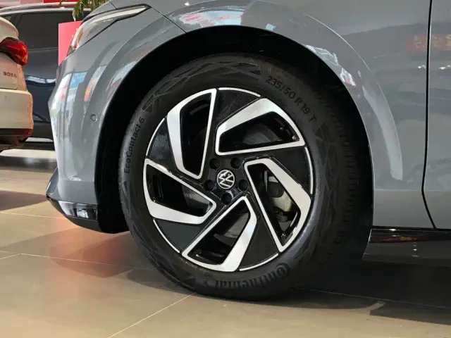 Volkswagen ID.7 Vizzion — Фото автомобиля 16