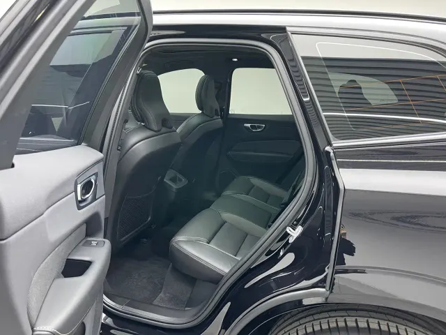Volvo XC60 — Фото автомобиля 17