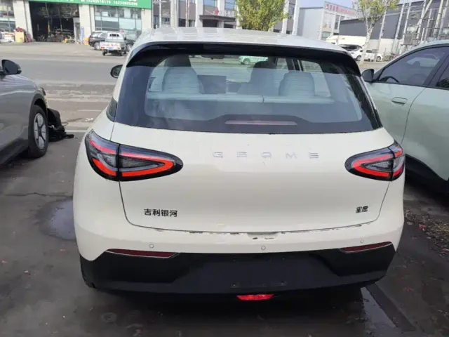 Geely Starry Wish — Фото автомобиля 5