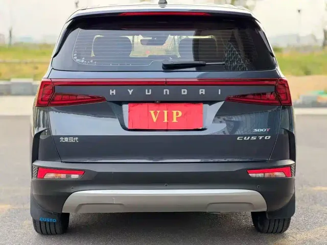 Hyundai Custo — Фото автомобиля 4